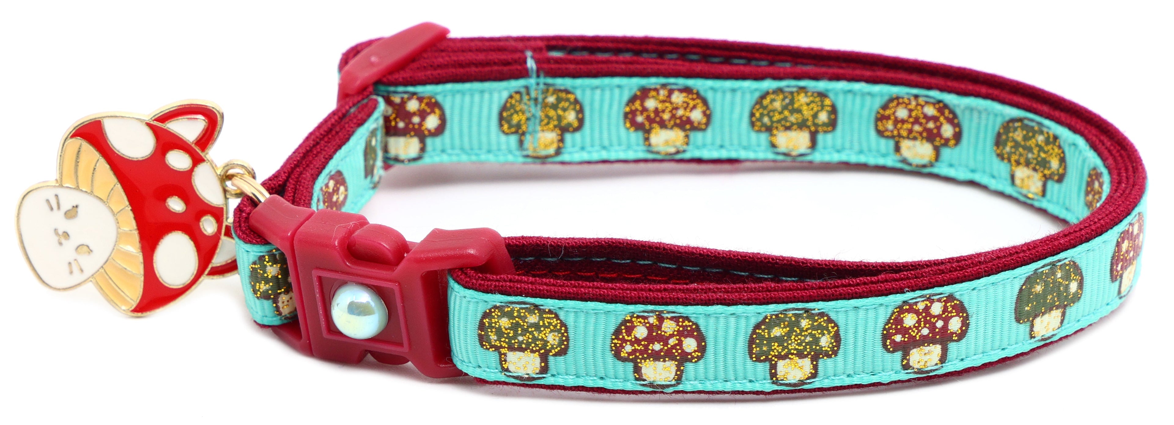 Woodland Mushrooms Breakaway Cat Collar
