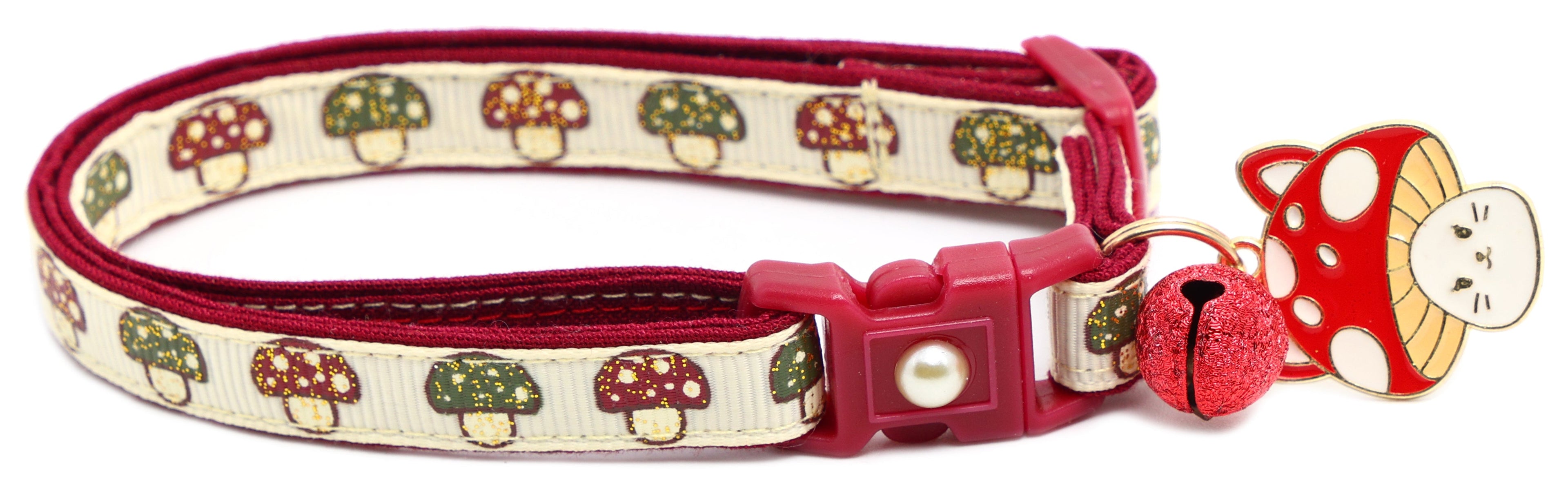 Woodland Mushrooms Breakaway Cat Collar